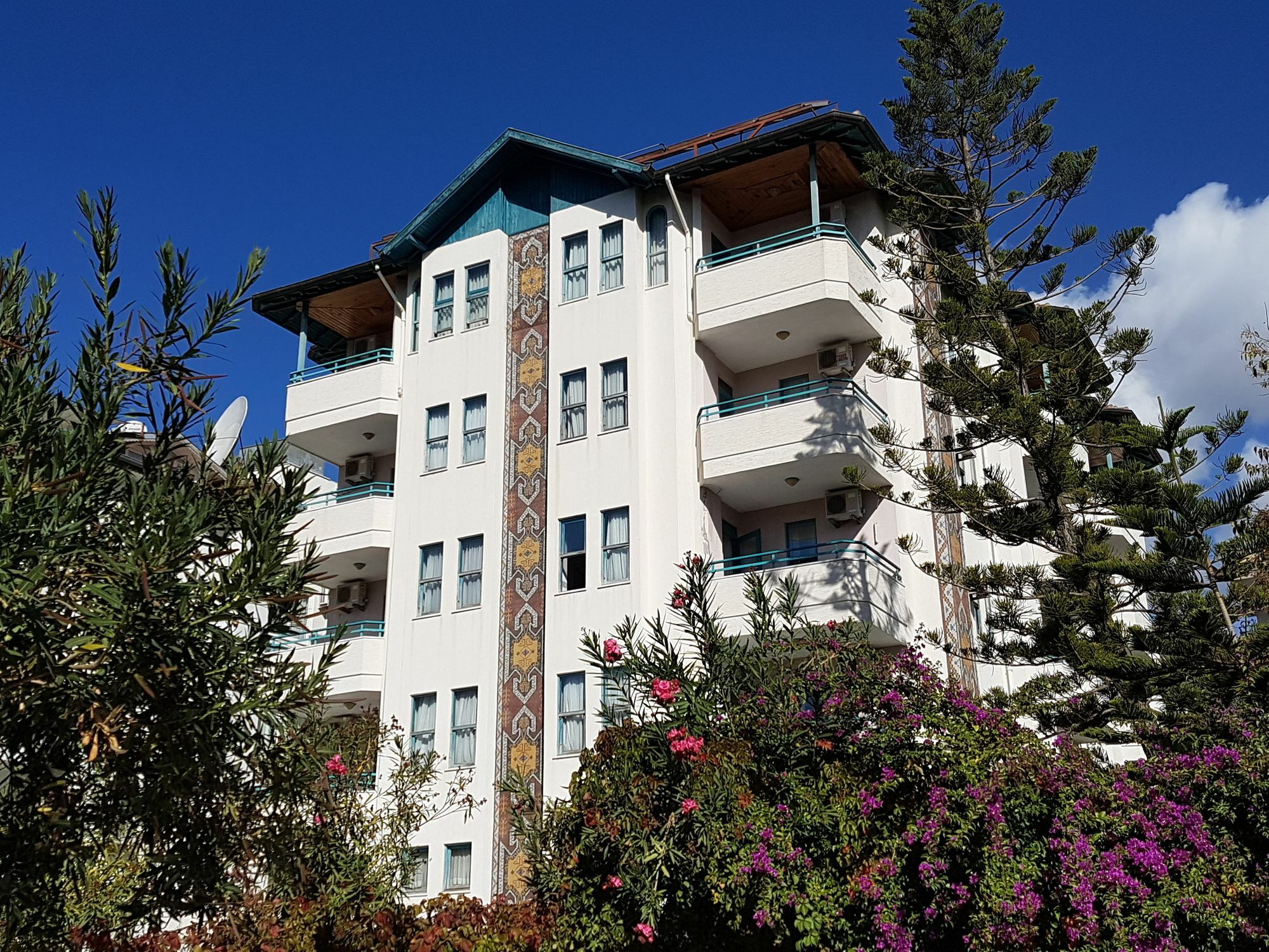 Hotel de apartamente Lila 2*